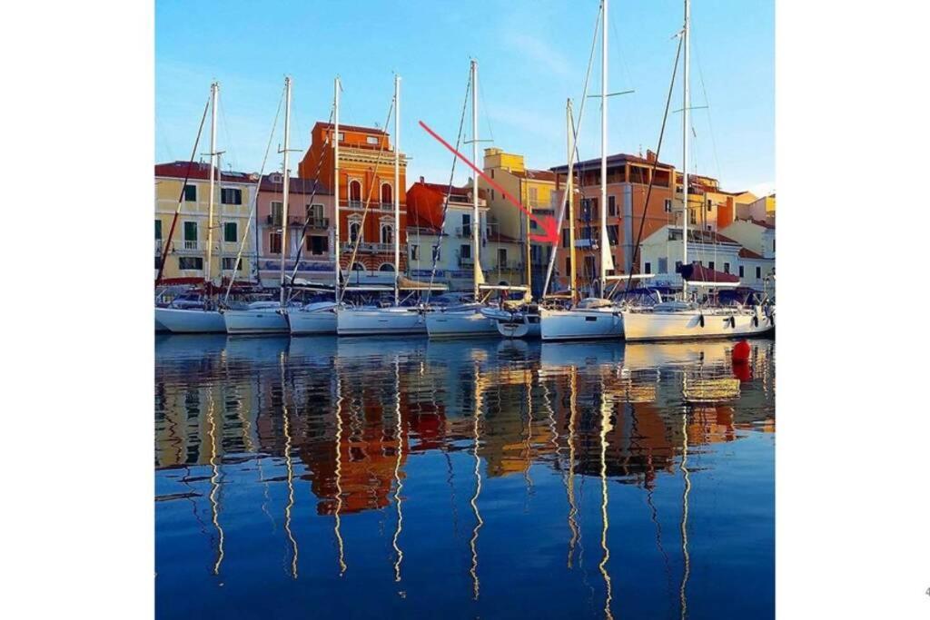 Maison Sur L'Ancien Port, La Maddalena Ла-Маддалена Екстер'єр фото